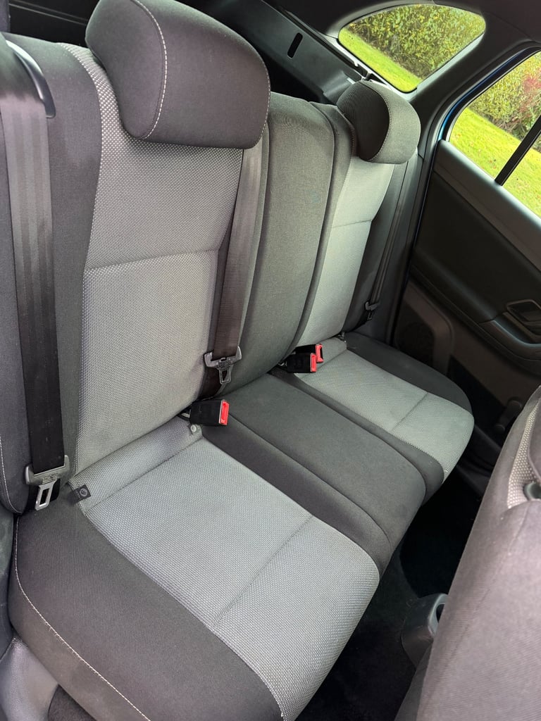 Skoda, FABIA, Estate, 2014, Manual, 1598 (cc), 5 doors