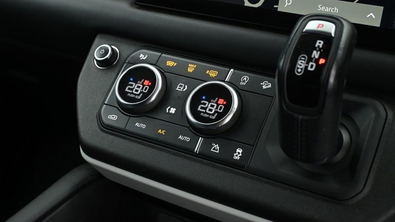 2022 Land Rover Defender 110 3.0 D300 MHEV HSE Hard Top SUV 5dr Diesel Auto 4WD MWB Euro 6 (s/s) ...