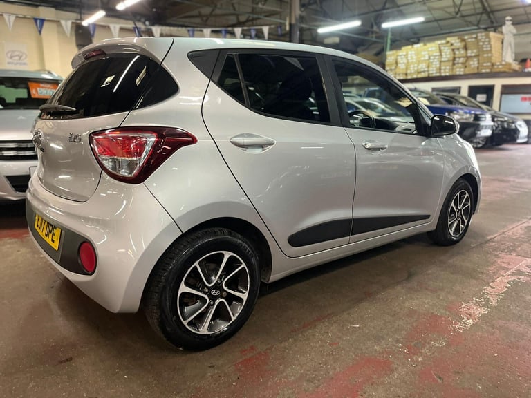 2017 Hyundai i10 1.2 Premium Euro 6 5dr HATCHBACK Petrol Manual