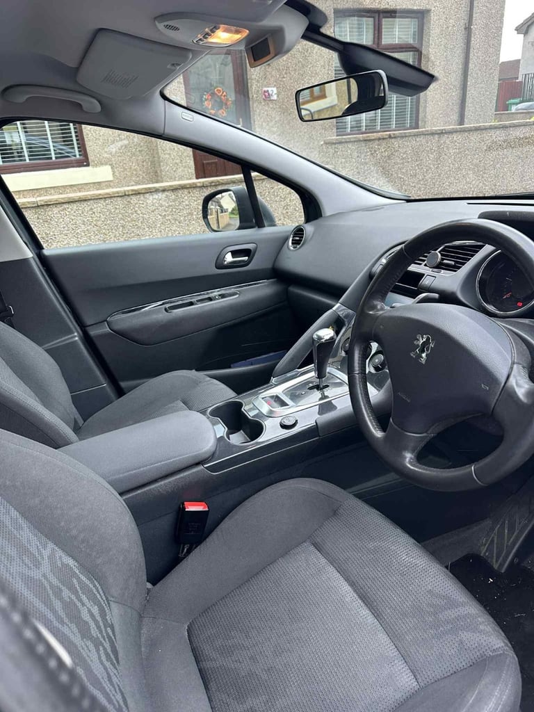 Peugeot, 3008, Hatchback, 2013, Semi-Auto, 1560 (cc), 5 doors