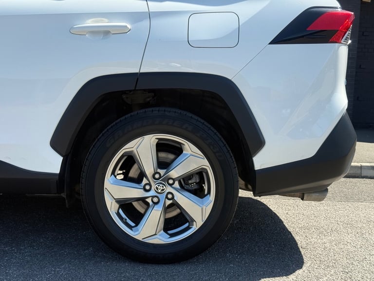 2020 Toyota RAV4 2.5 VVT-i Hybrid Design 5dr CVT 2WD ESTATE Petrol/Electric Hybrid Automatic