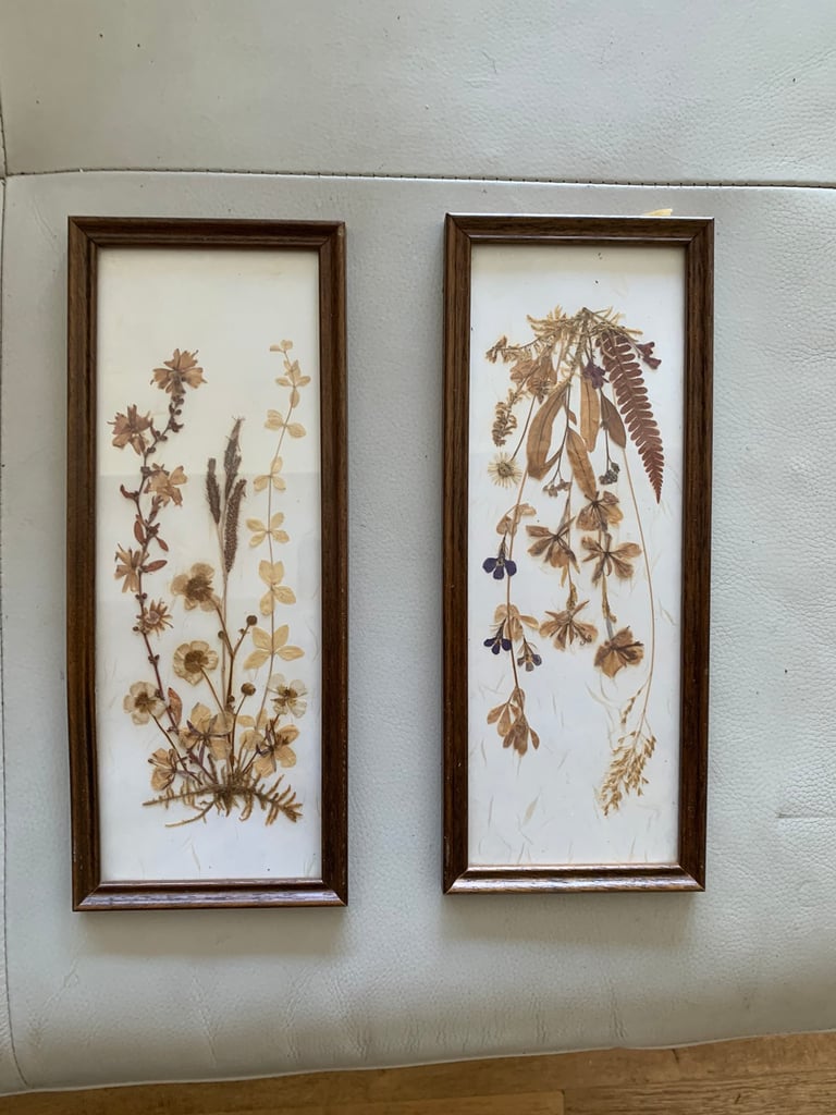 X 5 beautiful painting ..2 of them r hand made. 