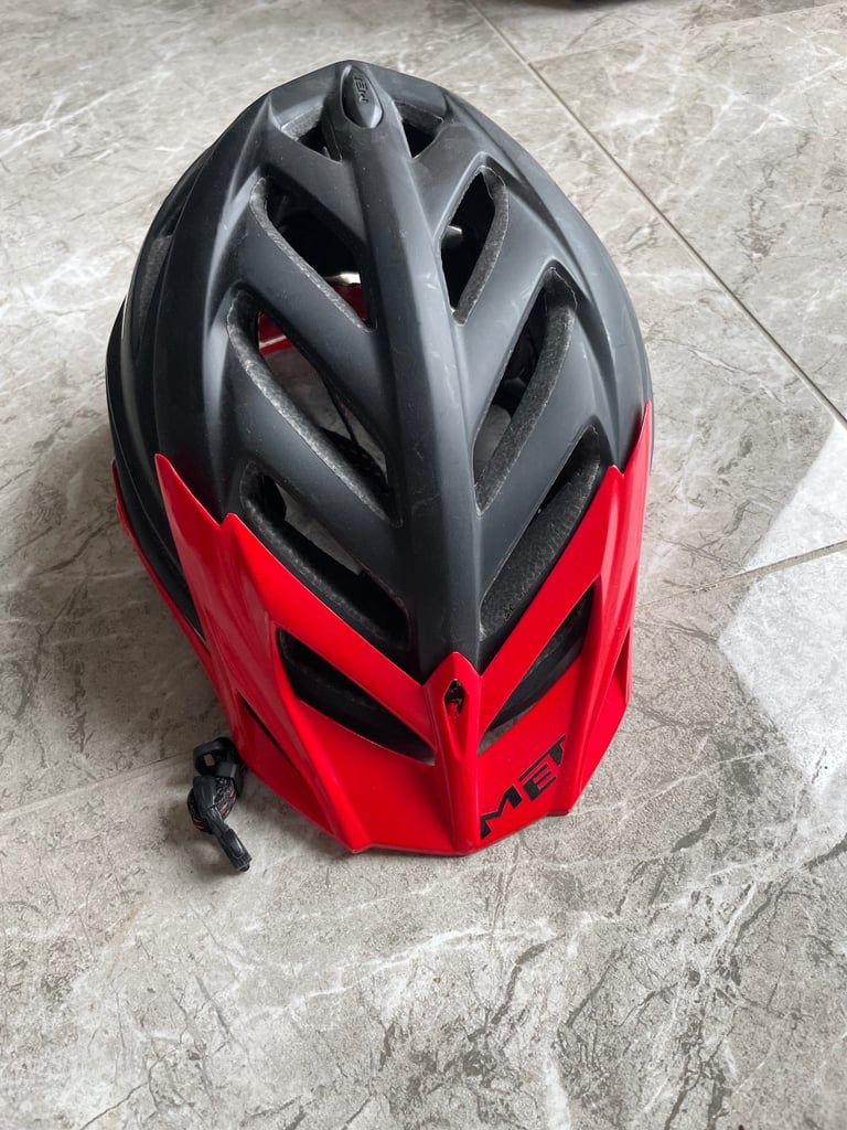 Cycal helmet 