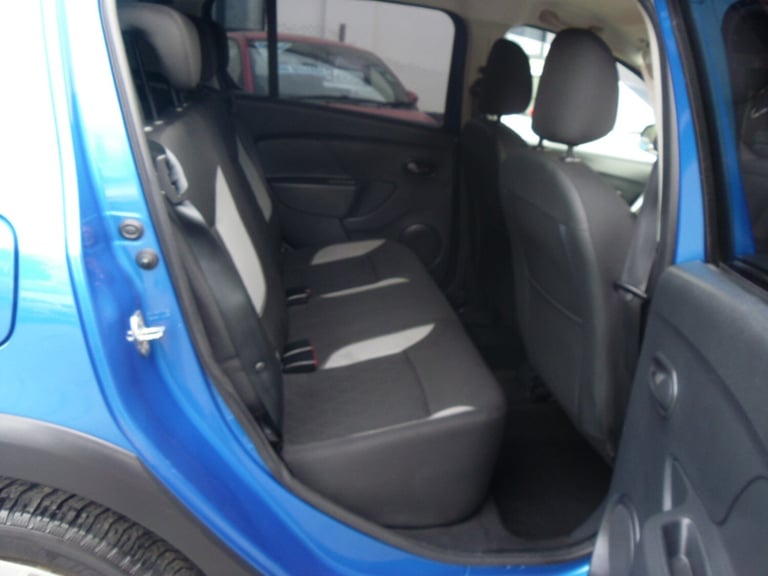 2014 Dacia Sandero Stepway 1.5 dCi Laureate 5dr HATCHBACK Diesel Manual