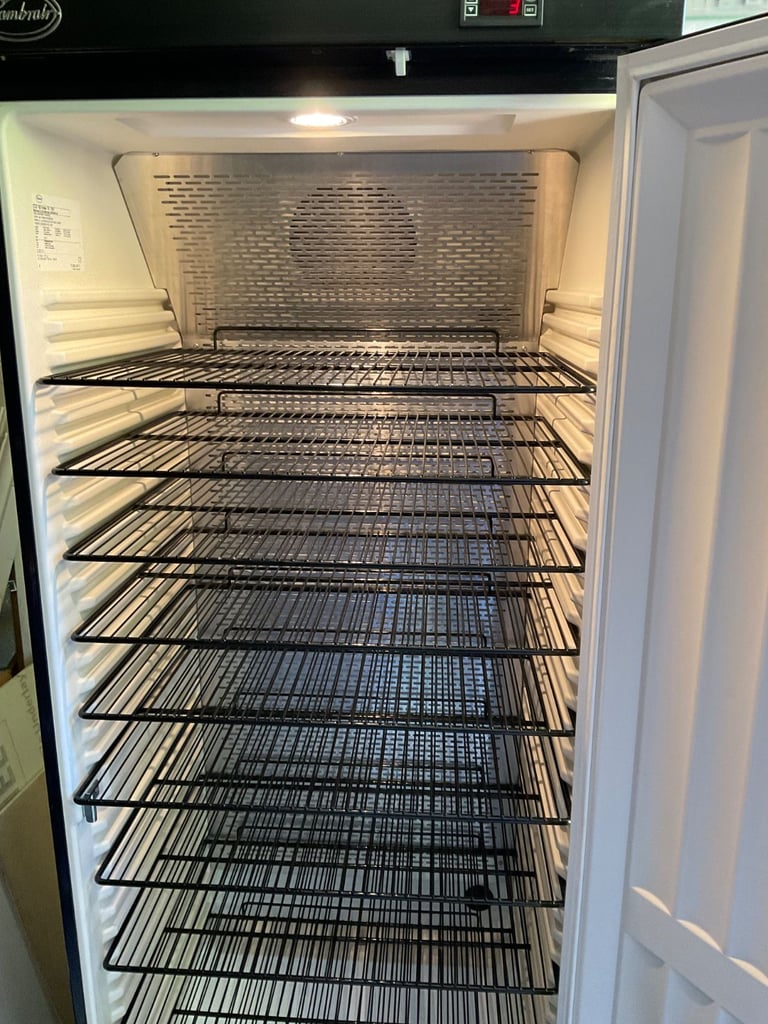 image for Exceptional quality professional 120 bottle wine fridge/storage - German build