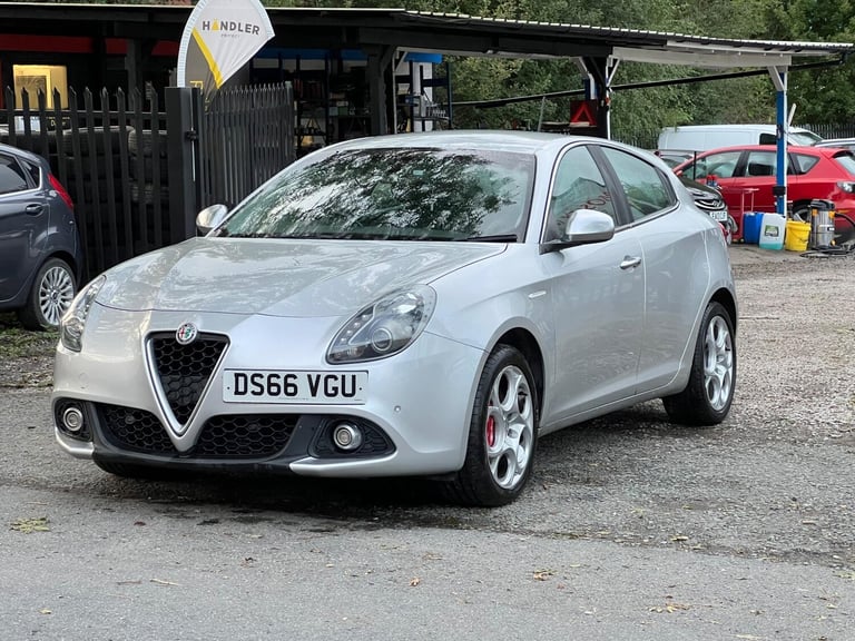 2016 Alfa Romeo Giulietta 1.6 JTDM-2 Super Euro 6 (s/s) 5dr HATCHBACK Diesel Manual
