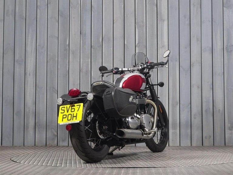 2017 67 TRIUMPH BOBBER