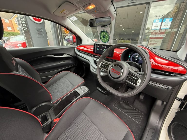2024 Fiat 500 87kW Red 42kWh 3dr Auto Hatchback Electric Automatic