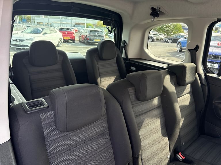 2022 Vauxhall Combo Life 1.5 Turbo D SE 5dr [7 seat] MPV DIESEL Manual