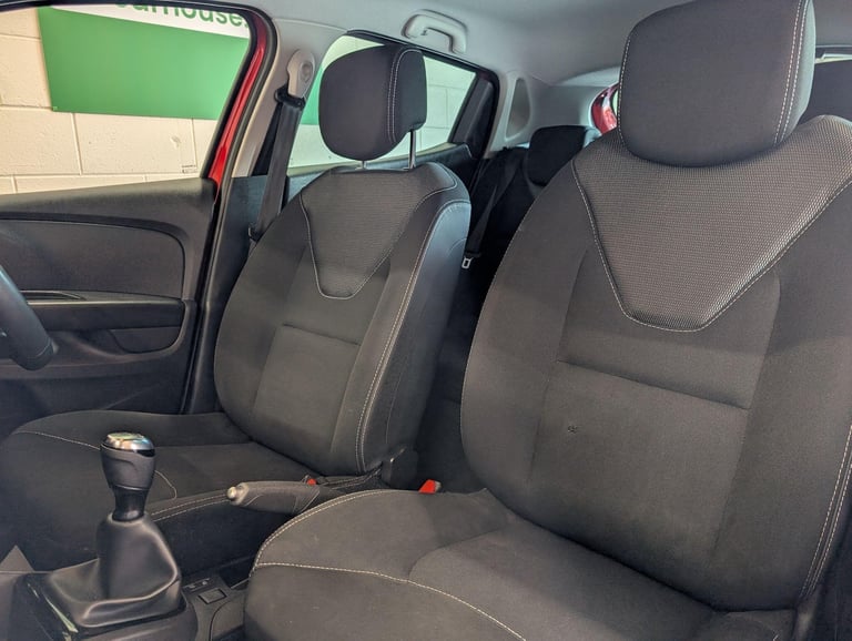 2019 Renault Clio 0.9 TCe Iconic Euro 6 (s/s) 5dr HATCHBACK Petrol Manual