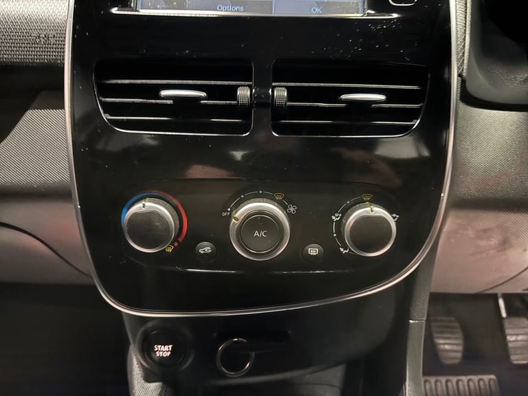 2015 Renault Clio 1.2 16V Dynamique Nav 5dr HATCHBACK Petrol Manual