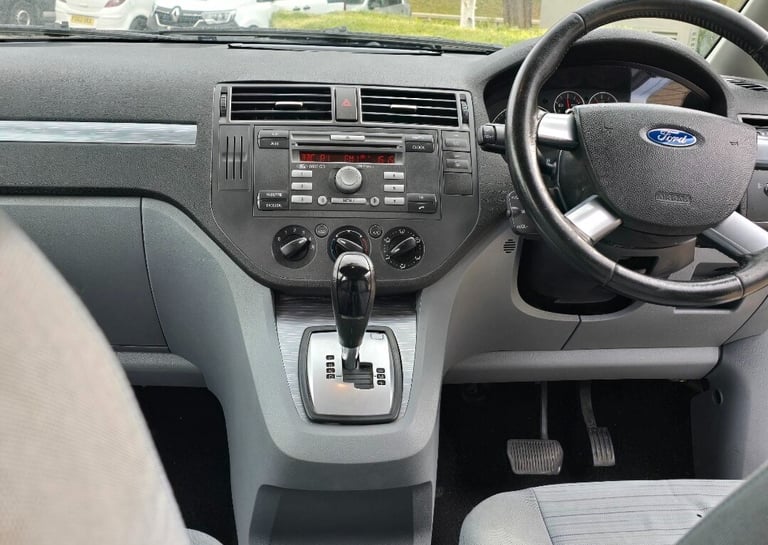 FORD C-MAX PETROL AUTOMATIC IN CLEAN CONDITION. 1 YEAR MOT. SERVICE HISTORY 