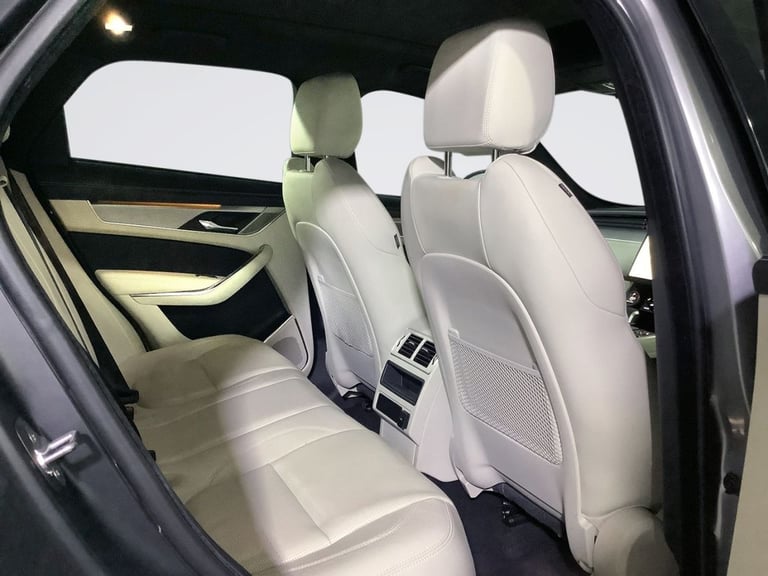 2021 Jaguar F-Pace 2.0 D200 R-Dynamic SE 5dr Auto AWD ESTATE DIESEL Automatic