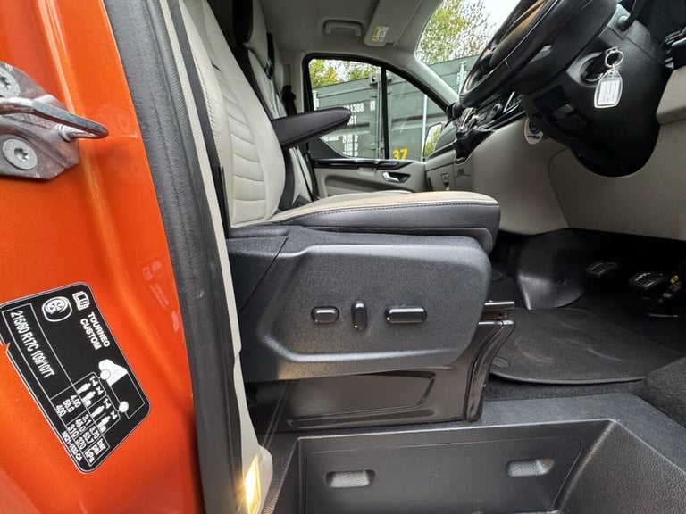 2021 FORD TOURNEO CUSTOM 2.0 EcoBlue 185ps L/R 9 Seater Titanium X