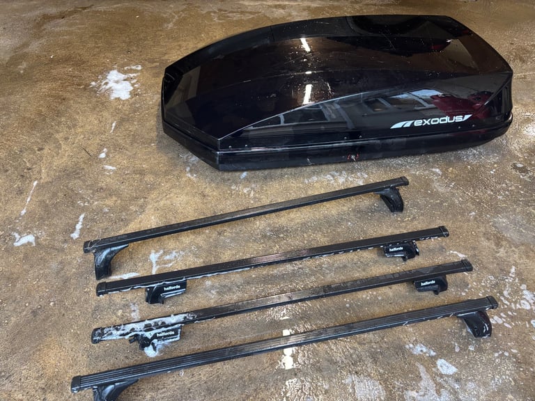 image for Exodus roof box 470L & roof rails 47”