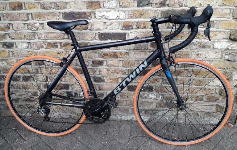 image for Bow Wharf Bicycle Workshop, next to PureGym, bikefix flat tyre service bikefix spoke chain