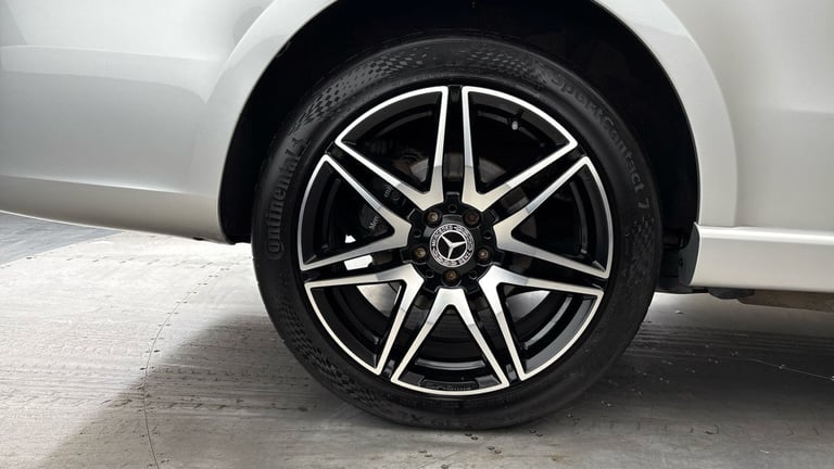 2023 Mercedes-Benz V-Class 2.0 V300d AMG Line MPV 5dr Diesel G-Tronic+ Euro 6 (s/s) XLWB (237 ps)...