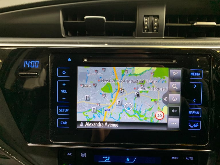 2018 Toyota Auris 1.8 VVT-h Design CVT Euro 6 (s/s) 5dr HATCHBACK Petrol/Electric Hybrid Automatic