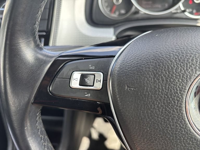 2018 Volkswagen up! 1.0 High up Hatchback Petrol Manual