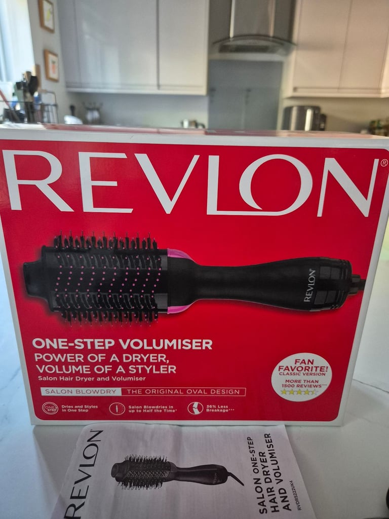 REVLON Salon One-Step Hair Dryer and Volumisee
