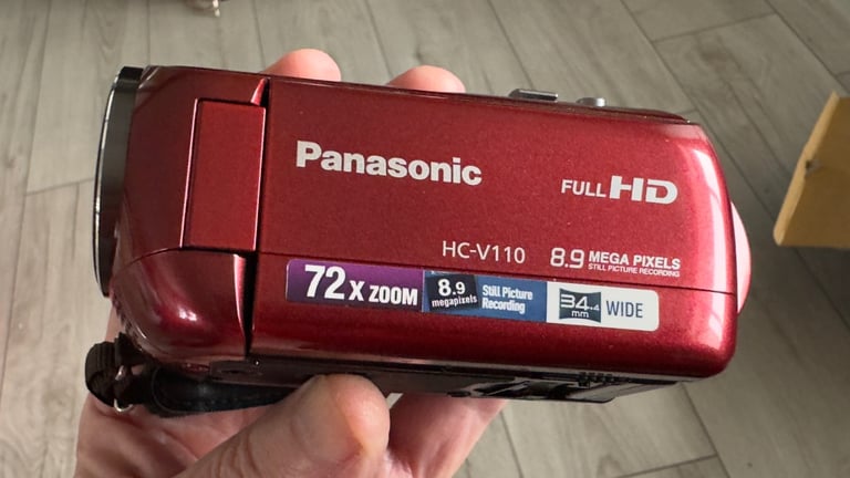 Panasonic HC-V110 72x zoom HD VIDEO CAMERA 