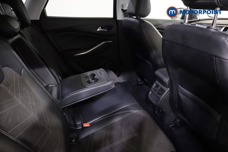 2022 Vauxhall Grandland 1.5 Turbo D Ultimate 5dr Auto HATCHBACK DIESEL Automatic