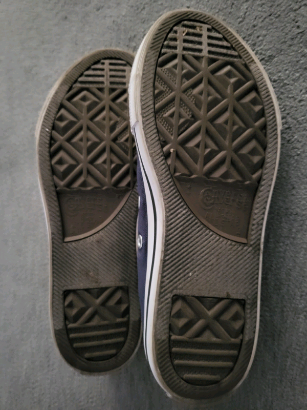 Girls Converse Pumps