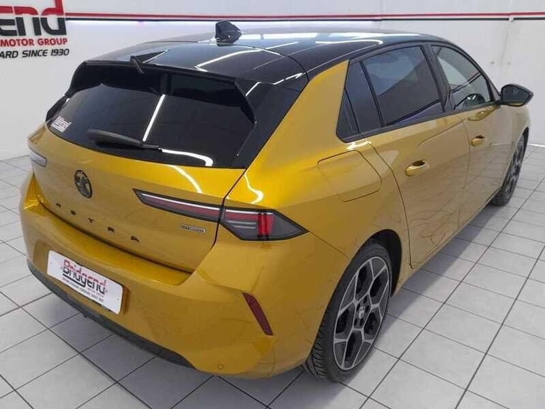 2023 Vauxhall Astra 1.6 12.4kWh GS Line Hatchback 5dr HATCHBACK Petrol/Electric Hybrid Automatic