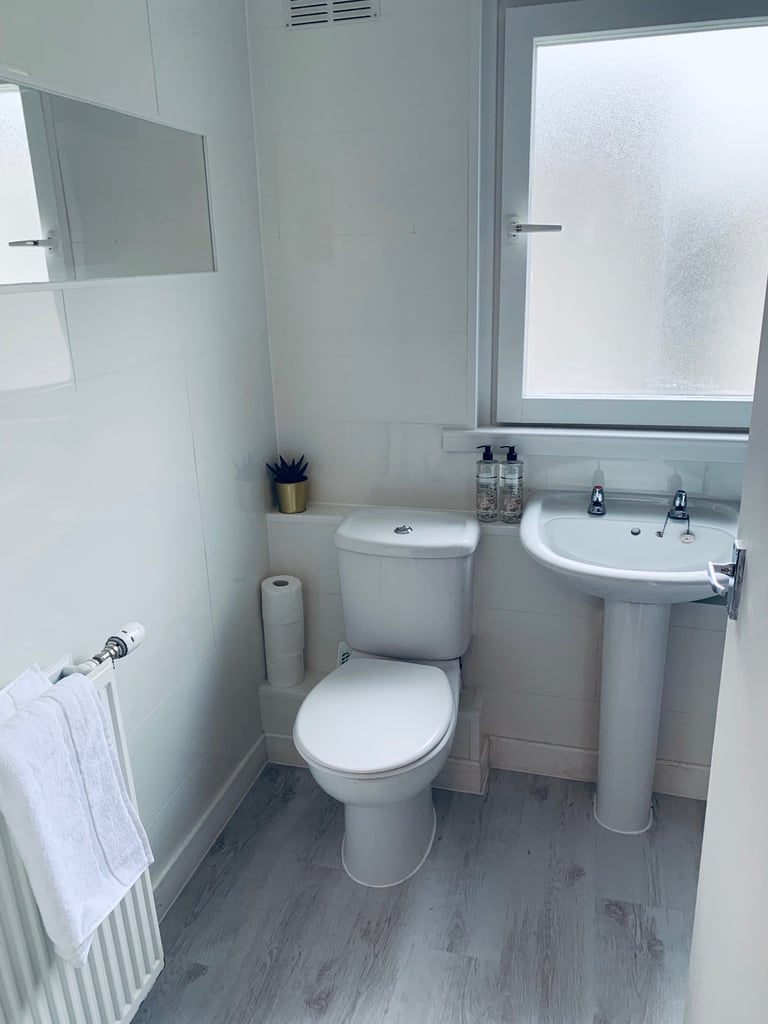 1 Bedroom Apartment firma WEEKLY or MONTHLY rent at G5,5 min to city center.Wifi,Parking FREE