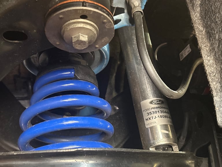 2021 Ford Focus 2.3T EcoBoost ST EDITION. 1 OWNER  ONLY 7 000 MILES  FULL FORD