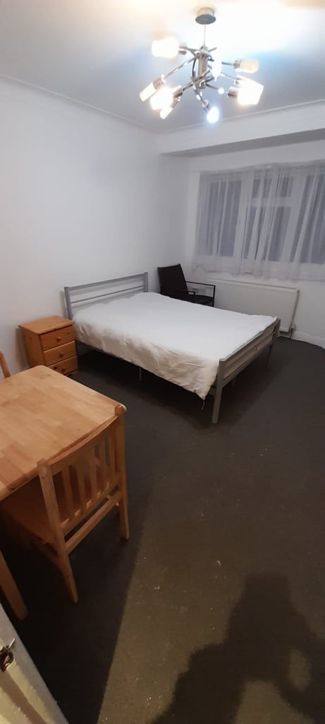 Double room for rent Leyton 