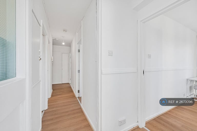 1 bedroom in Coniston House, London, SE5 (#2673096)