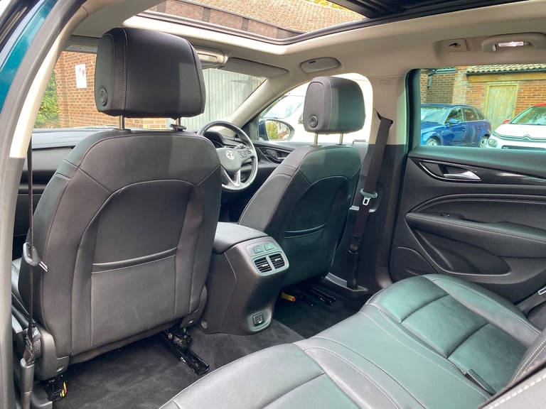 2018 Vauxhall Insignia 2.0 Turbo D BlueInjection Elite Nav Sports Tourer 5dr