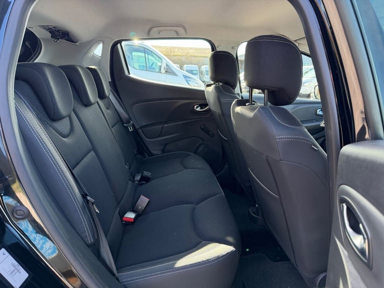 2019 Renault Clio 1.5 dCi Play Hatchback 5dr Diesel Manual Euro 6 (s/s) (90 ps) Hatchback Diesel ...