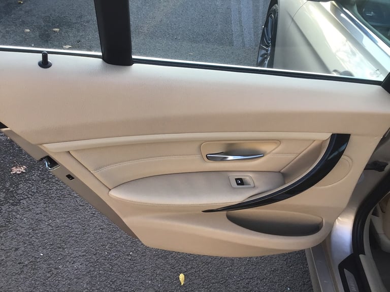 2013 BMW 3 Series 320d Luxury 4dr Step Auto SALOON Diesel Automatic