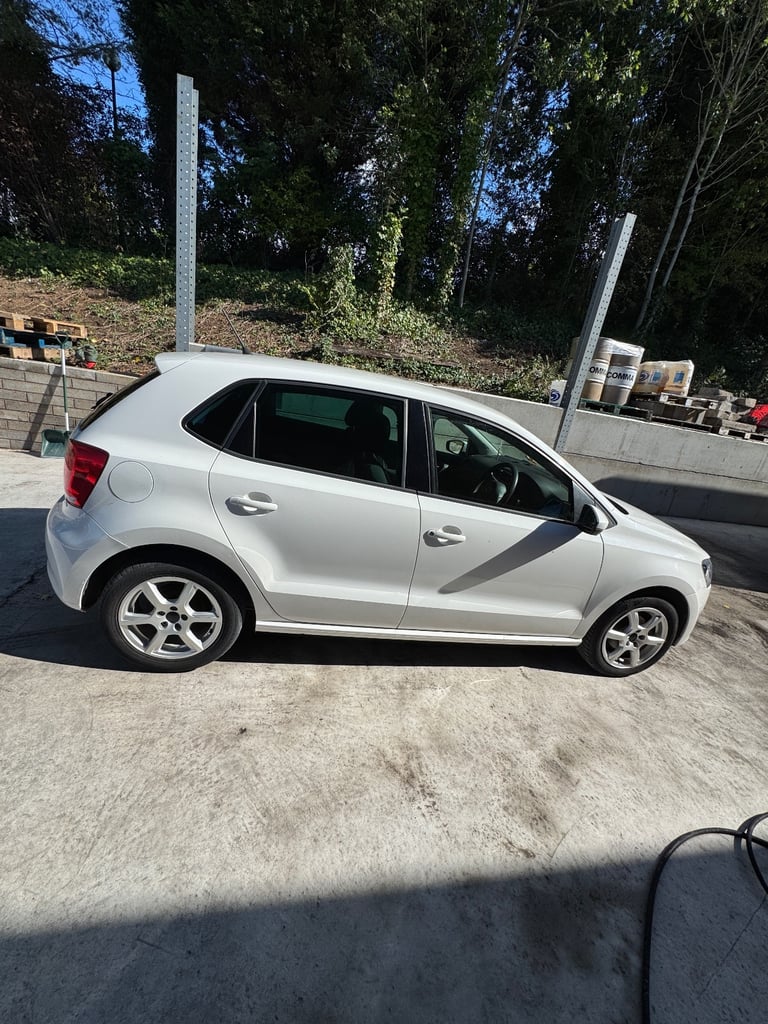 Volkswagen, POLO, Hatchback, 2010, Manual, 1198 (cc), 5 doors