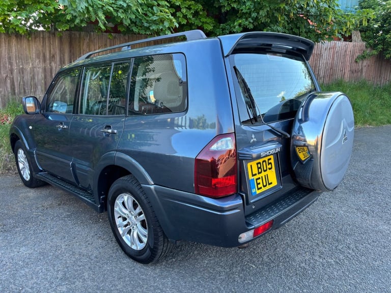 2005 Mitsubishi Shogun 3.5 V6 GDI Elegance 5dr Auto ESTATE Petrol Automatic