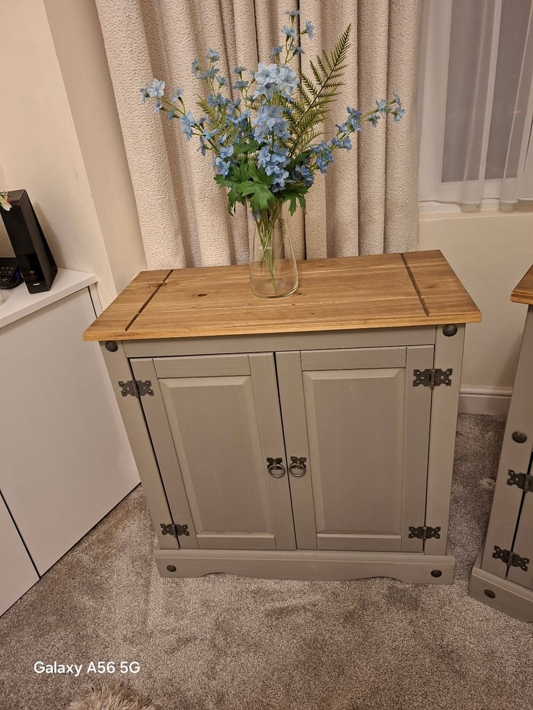 Sideboard 2 door cupboard