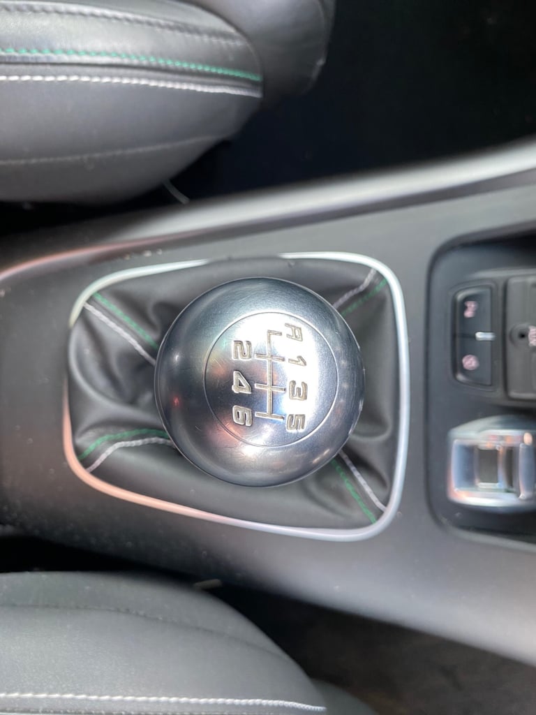 2012 Nissan Micra 1.2 Kuro 5dr HATCHBACK Petrol Manual