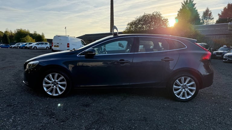 2014 Volvo V40 D2 SE Lux Nav 5dr , No VAT HATCHBACK Diesel Manual