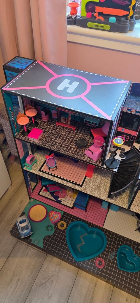 Lol Doll House