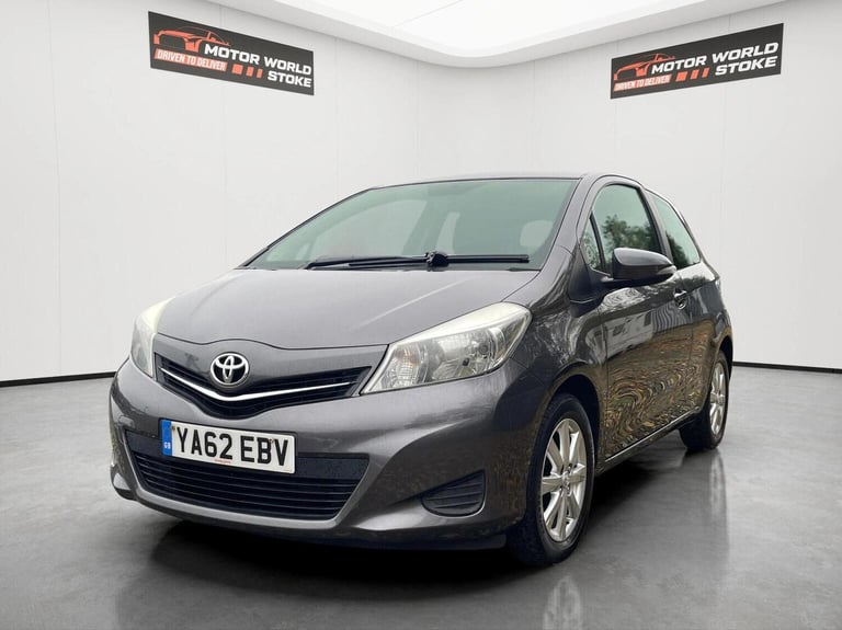 TOYOTA YARIS 1.0 VVT-i TR Euro 5 3dr 2013