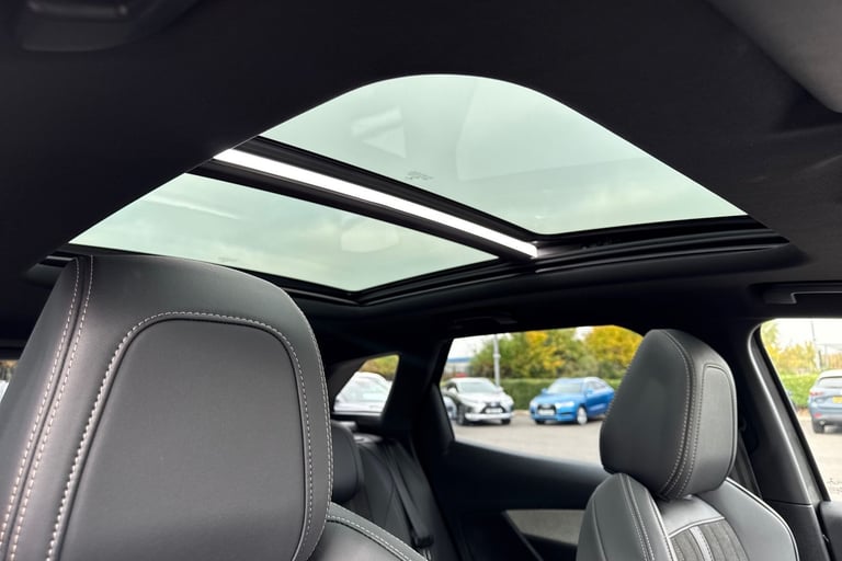 2022 Peugeot 3008 1.6 13.2kWh GT Premium e-EAT Euro 6 (s/s) 5dr SUV PETROL/ELECTRIC Automatic