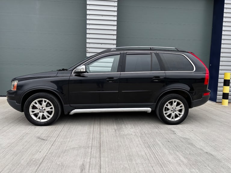 VOLVO XC90 2.4 D5 SE 2007 57 AUTOMATIC 7 SEATER IN BLACK 