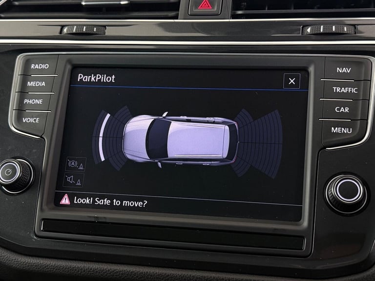 2017 Volkswagen Tiguan 2.0 TDI BlueMotion Tech SE Navigation Euro 6 (s/s) 5dr ESTATE Diesel Manual