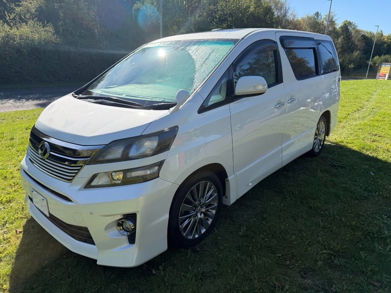 2012 TOYOTA VELLFIRE, WHITE,Golden Eyes 2, 2.4ltr. 7 Seater, Twin Sun roofs, 