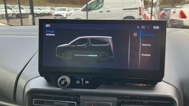 2025 Toyota PROACE CITY Verso 100kW Design L1 50kWh 5dr Auto Electric Estate Estate Electric Auto...