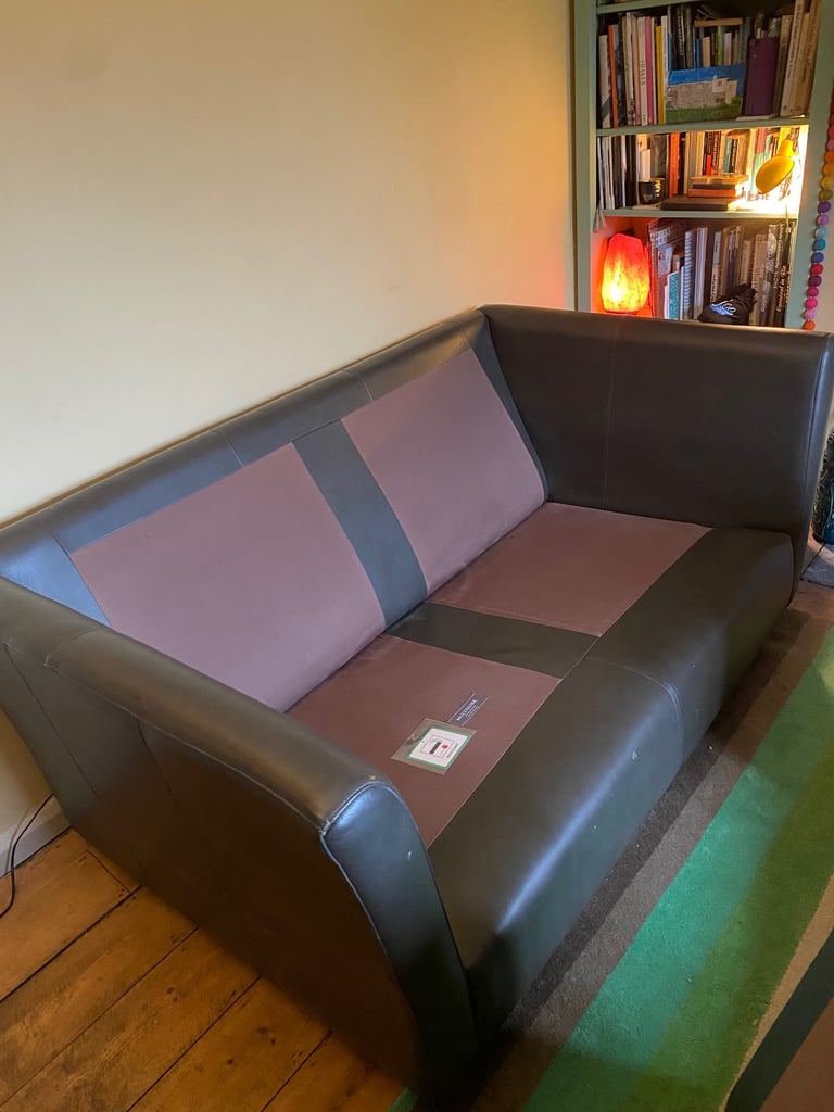 Multiyork ‘Diplomat’ Leather Sofa