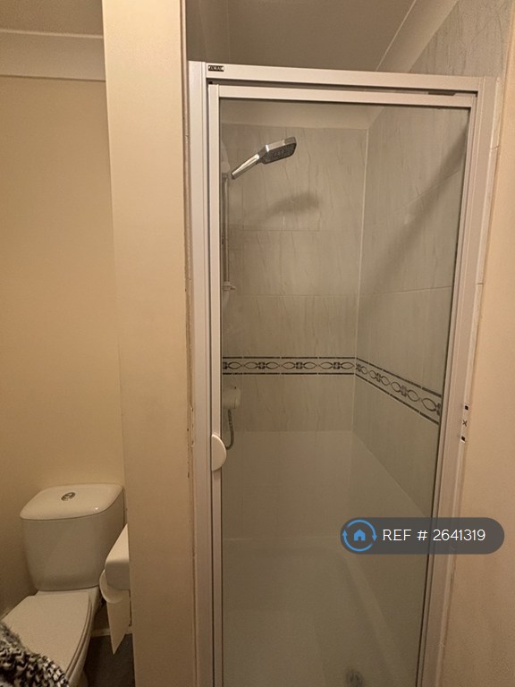 2 bedroom flat in Wherry Road, Norwich, NR1 (2 bed) (#2641319)