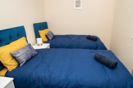 2 Double Rooms (for couples/sharers)